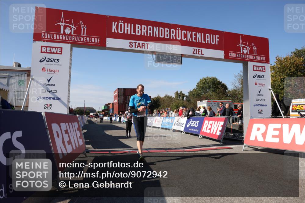 03.10.2025 - Köhlbrandbrückenlauf Lena Gebhardt http://msf.ph/oto/9072942 03.10.2025 13:37:38 Ziel 4611, 4863, 5201, 5384, 5550, 5551, 5756, 6133, 6402 meine-sportfotos.de