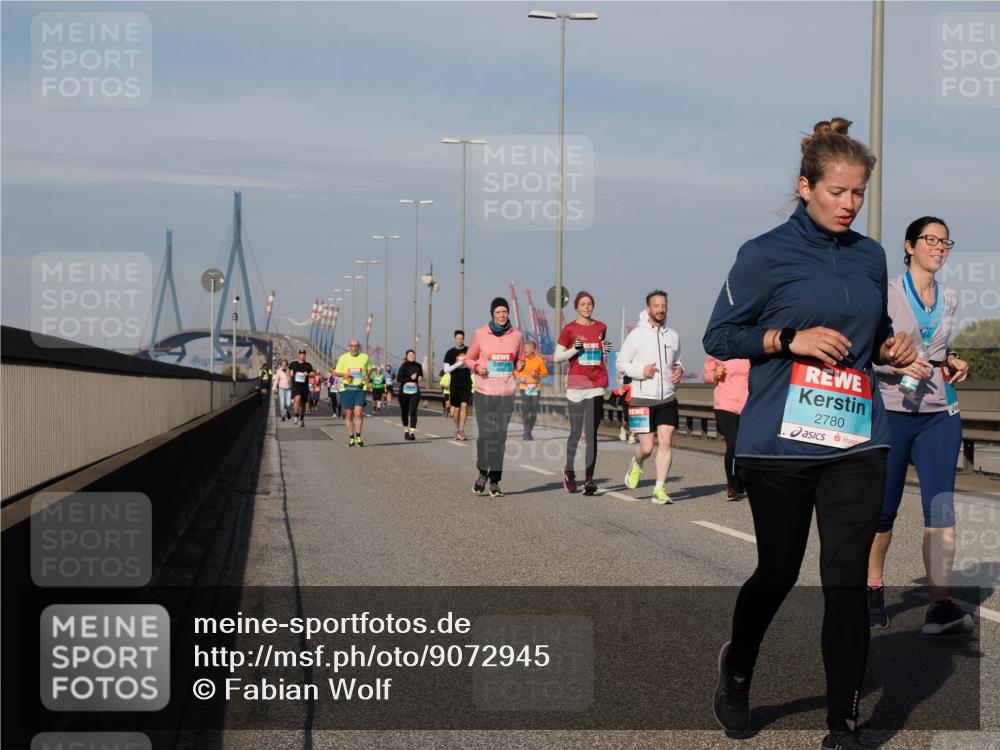 03.10.2025 - Köhlbrandbrückenlauf Fabian Wolf http://msf.ph/oto/9072945 03.10.2025 10:13:45 Position 3 2780 meine-sportfotos.de
