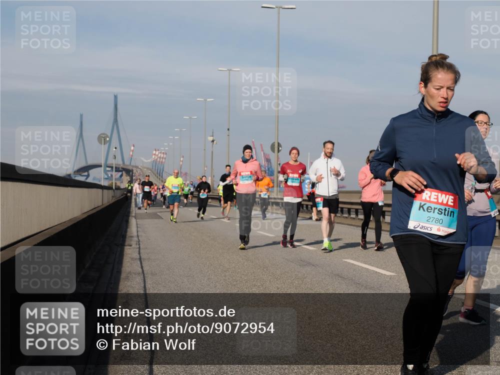 03.10.2025 - Köhlbrandbrückenlauf Fabian Wolf http://msf.ph/oto/9072954 03.10.2025 10:13:45 Position 3 2780 meine-sportfotos.de