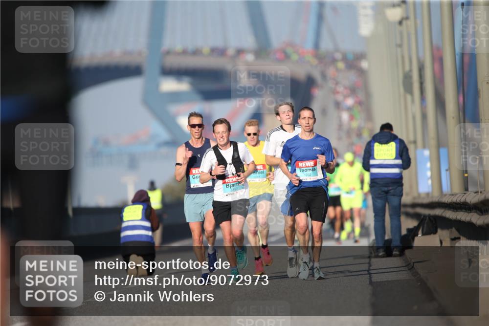 03.10.2025 - Köhlbrandbrückenlauf Jannik Wohlers http://msf.ph/oto/9072973 03.10.2025 09:39:03 Position 3 3153, 1032 meine-sportfotos.de