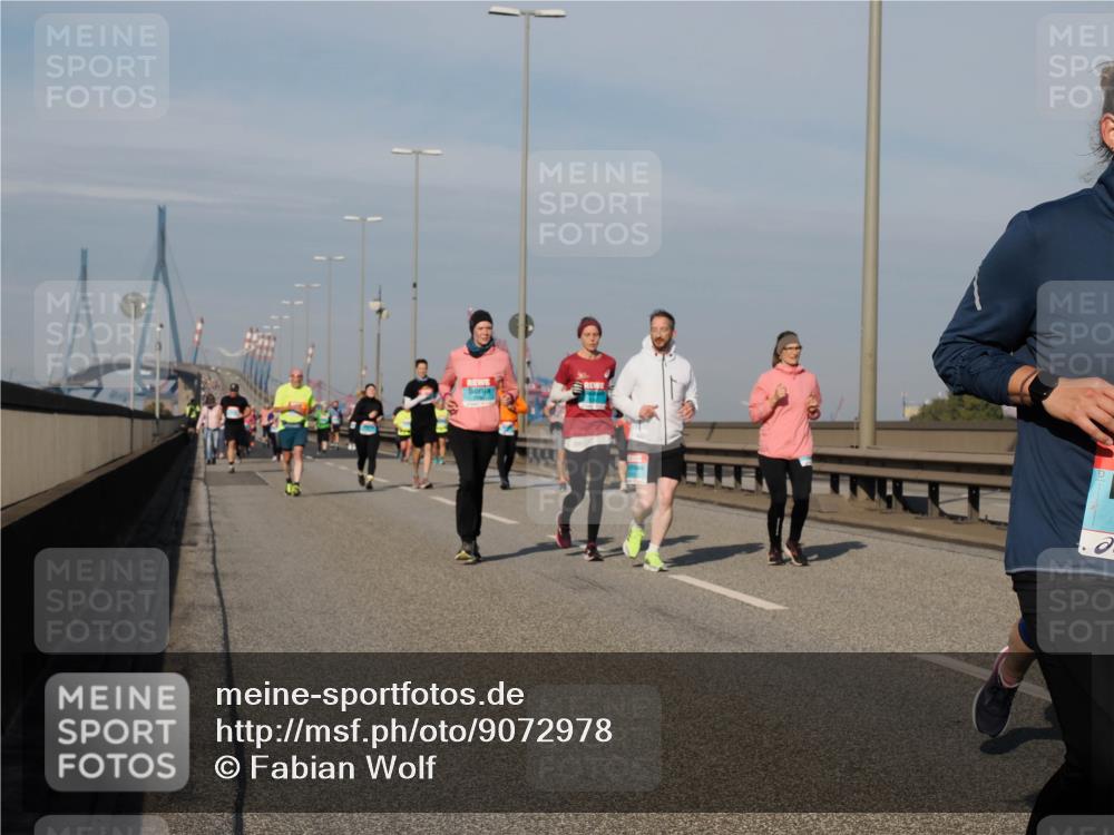 03.10.2025 - Köhlbrandbrückenlauf Fabian Wolf http://msf.ph/oto/9072978 03.10.2025 10:13:45 Position 3  meine-sportfotos.de