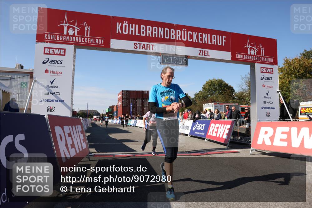 03.10.2025 - Köhlbrandbrückenlauf Lena Gebhardt http://msf.ph/oto/9072980 03.10.2025 13:37:39 Ziel 4611, 4863, 5201, 5384, 5550, 5551, 5756, 6133, 6402 meine-sportfotos.de