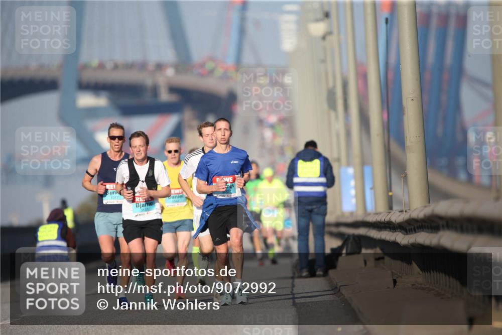 03.10.2025 - Köhlbrandbrückenlauf Jannik Wohlers http://msf.ph/oto/9072992 03.10.2025 09:39:04 Position 3 1017, 3153 meine-sportfotos.de