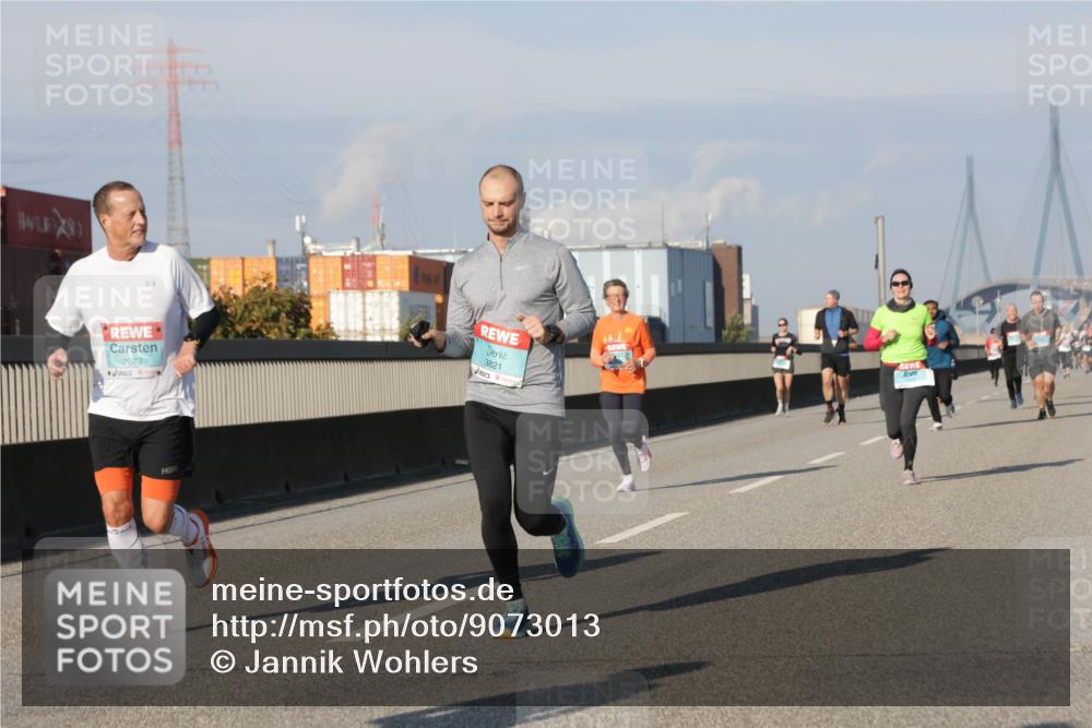 03.10.2025 - Köhlbrandbrückenlauf Jannik Wohlers http://msf.ph/oto/9073013 03.10.2025 09:50:21 Position 3 2672, 3821 meine-sportfotos.de