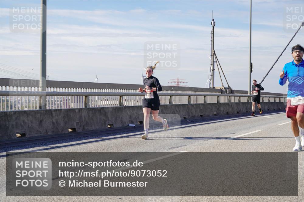 03.10.2025 - Köhlbrandbrückenlauf Michael Burmester http://msf.ph/oto/9073052 03.10.2025 12:38:28 Position 2 6154 meine-sportfotos.de