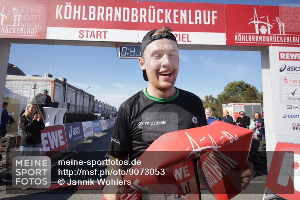 03.10.2025 - Köhlbrandbrückenlauf Jannik Wohlers http://msf.ph/oto/9073053 03.10.2025 12:41:58 Ziel 6099 meine-sportfotos.de