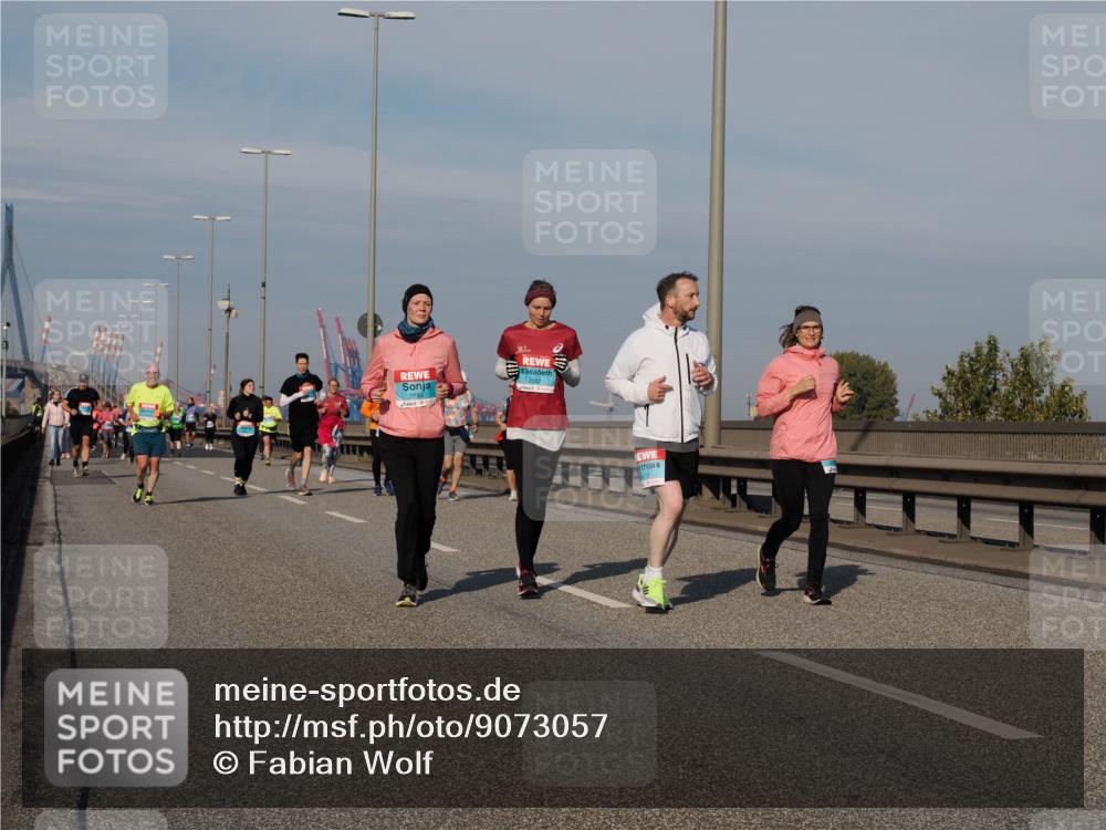 03.10.2025 - Köhlbrandbrückenlauf Fabian Wolf http://msf.ph/oto/9073057 03.10.2025 10:13:47 Position 3 2062 meine-sportfotos.de