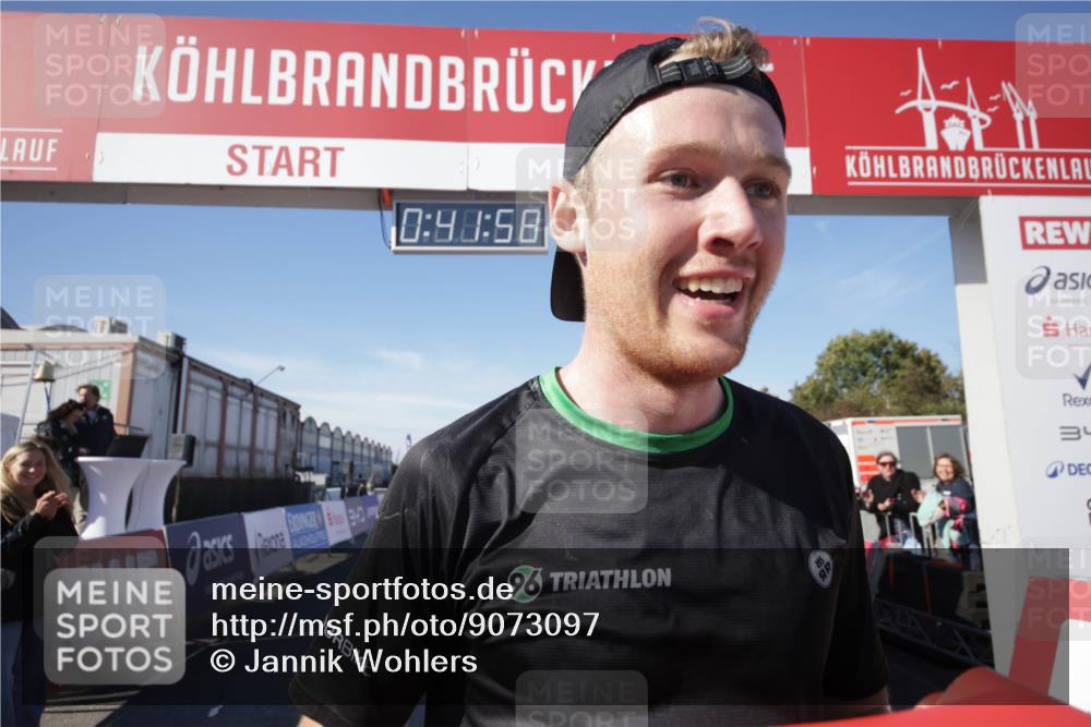 03.10.2025 - Köhlbrandbrückenlauf Jannik Wohlers http://msf.ph/oto/9073097 03.10.2025 12:41:58 Ziel 6099 meine-sportfotos.de