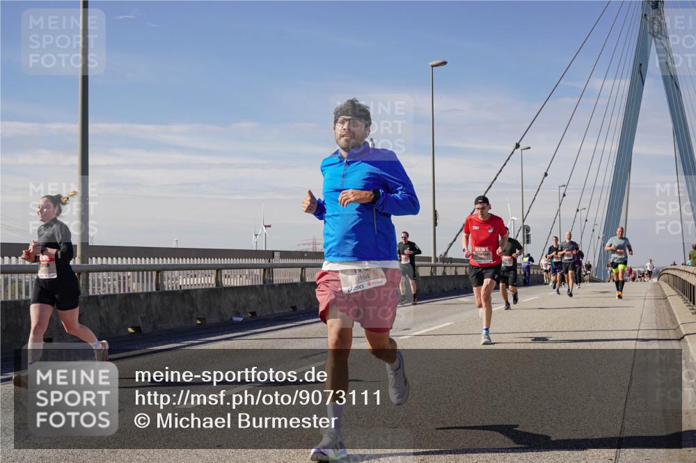 03.10.2025 - Köhlbrandbrückenlauf Michael Burmester http://msf.ph/oto/9073111 03.10.2025 12:38:29 Position 2 350, 6154 meine-sportfotos.de