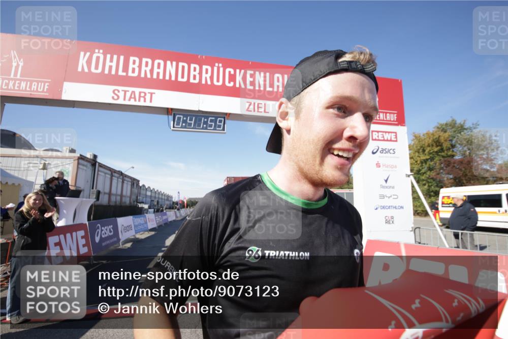 03.10.2025 - Köhlbrandbrückenlauf Jannik Wohlers http://msf.ph/oto/9073123 03.10.2025 12:41:59 Ziel 6099 meine-sportfotos.de