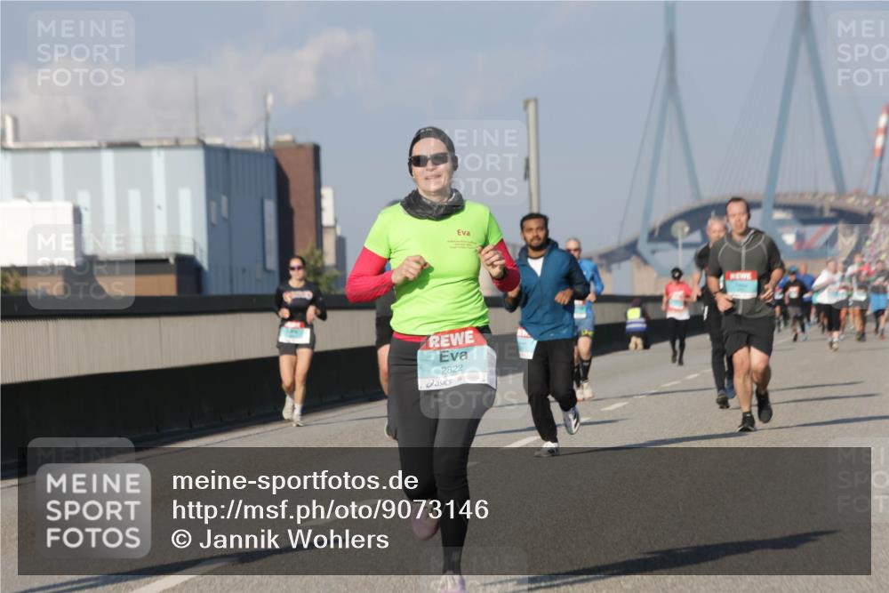 03.10.2025 - Köhlbrandbrückenlauf Jannik Wohlers http://msf.ph/oto/9073146 03.10.2025 09:50:24 Position 3 2822 meine-sportfotos.de