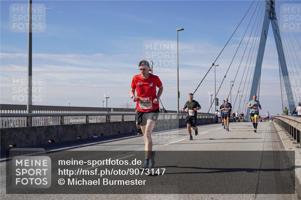 03.10.2025 - Köhlbrandbrückenlauf Michael Burmester http://msf.ph/oto/9073147 03.10.2025 12:38:31 Position 2 6654 meine-sportfotos.de
