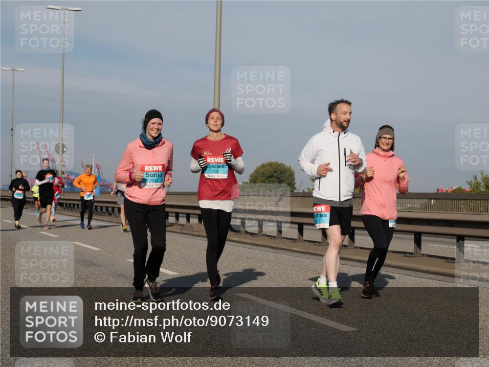 03.10.2025 - Köhlbrandbrückenlauf Fabian Wolf http://msf.ph/oto/9073149 03.10.2025 10:13:49 Position 3 2233, 2062, 475 meine-sportfotos.de