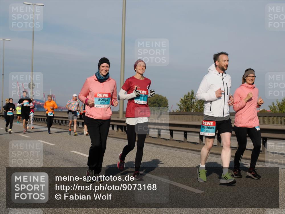 03.10.2025 - Köhlbrandbrückenlauf Fabian Wolf http://msf.ph/oto/9073168 03.10.2025 10:13:49 Position 3 2233, 1475 meine-sportfotos.de