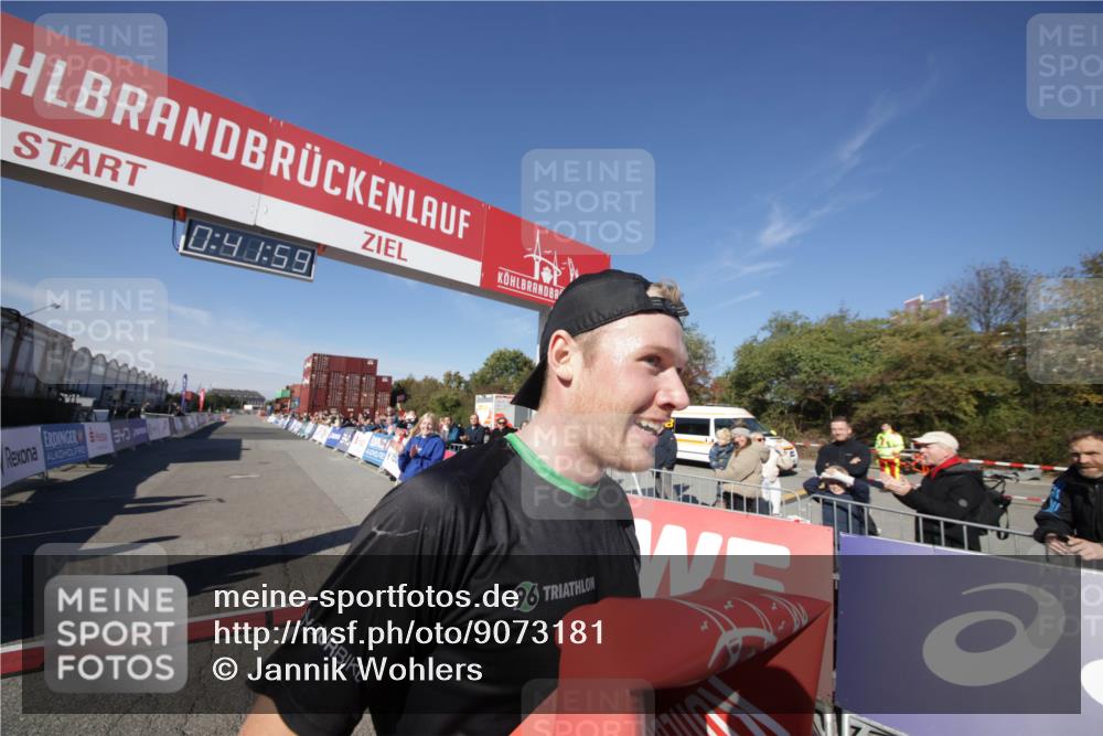 03.10.2025 - Köhlbrandbrückenlauf Jannik Wohlers http://msf.ph/oto/9073181 03.10.2025 12:41:59 Ziel 6099 meine-sportfotos.de