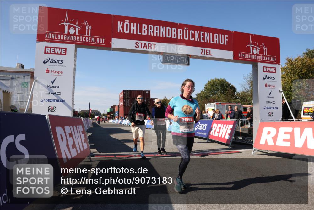 03.10.2025 - Köhlbrandbrückenlauf Lena Gebhardt http://msf.ph/oto/9073183 03.10.2025 13:37:50 Ziel 4014, 5201, 5305, 5384, 5420, 6295 meine-sportfotos.de