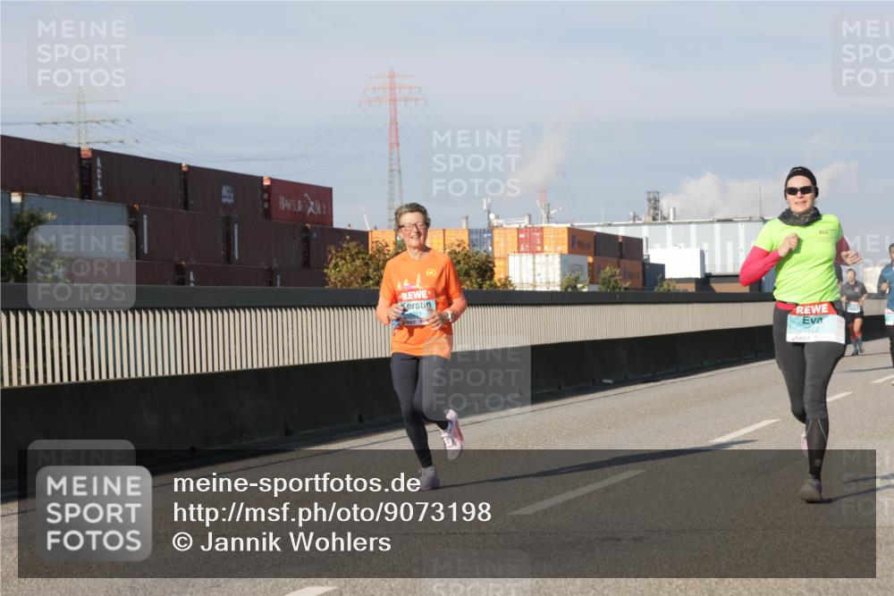 03.10.2025 - Köhlbrandbrückenlauf Jannik Wohlers http://msf.ph/oto/9073198 03.10.2025 09:50:25 Position 3 2822 meine-sportfotos.de