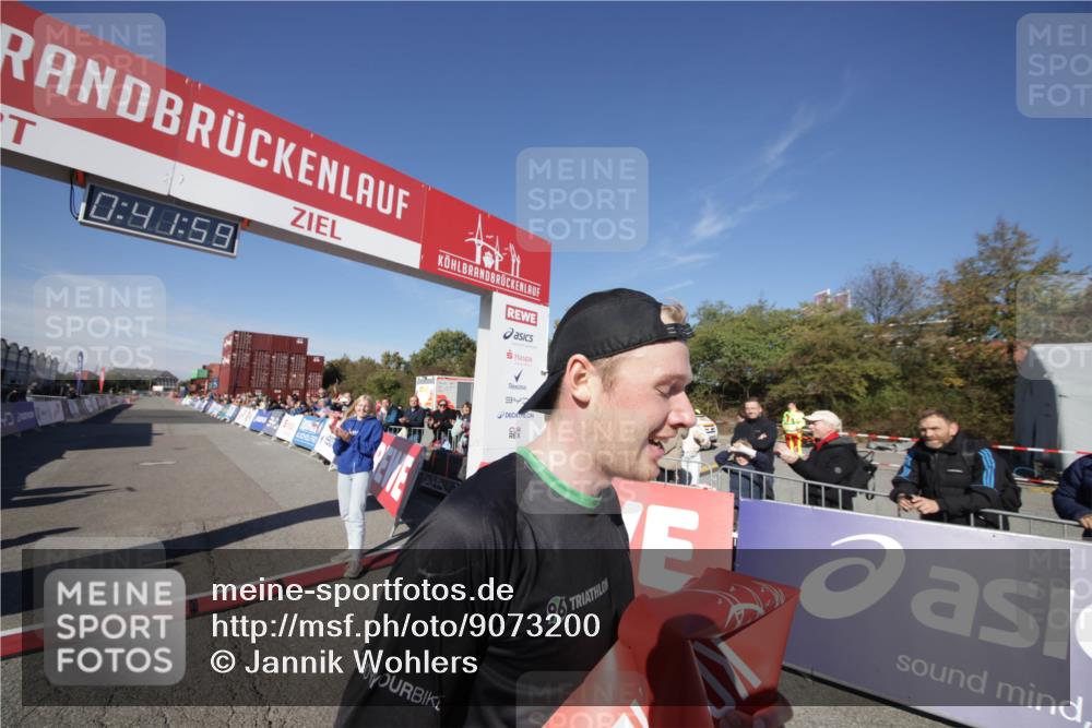 03.10.2025 - Köhlbrandbrückenlauf Jannik Wohlers http://msf.ph/oto/9073200 03.10.2025 12:41:59 Ziel 6099 meine-sportfotos.de