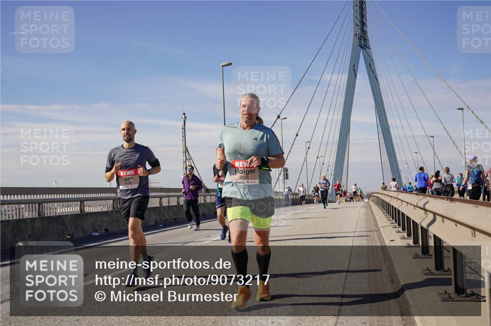 03.10.2025 - Köhlbrandbrückenlauf Michael Burmester http://msf.ph/oto/9073217 03.10.2025 12:38:35 Position 2 4192, 6036 meine-sportfotos.de