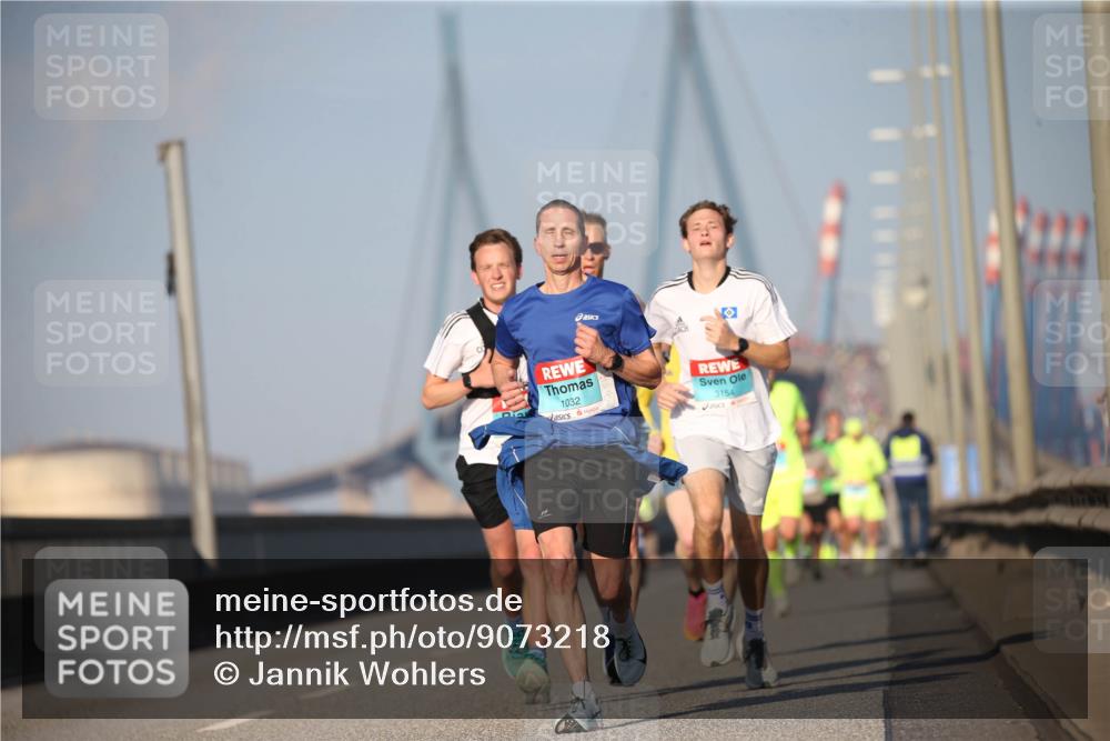 03.10.2025 - Köhlbrandbrückenlauf Jannik Wohlers http://msf.ph/oto/9073218 03.10.2025 09:39:15 Position 3 1032, 3154 meine-sportfotos.de