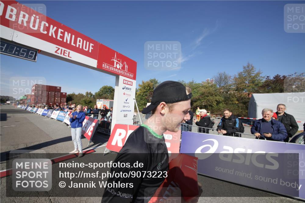 03.10.2025 - Köhlbrandbrückenlauf Jannik Wohlers http://msf.ph/oto/9073223 03.10.2025 12:41:59 Ziel 6099 meine-sportfotos.de