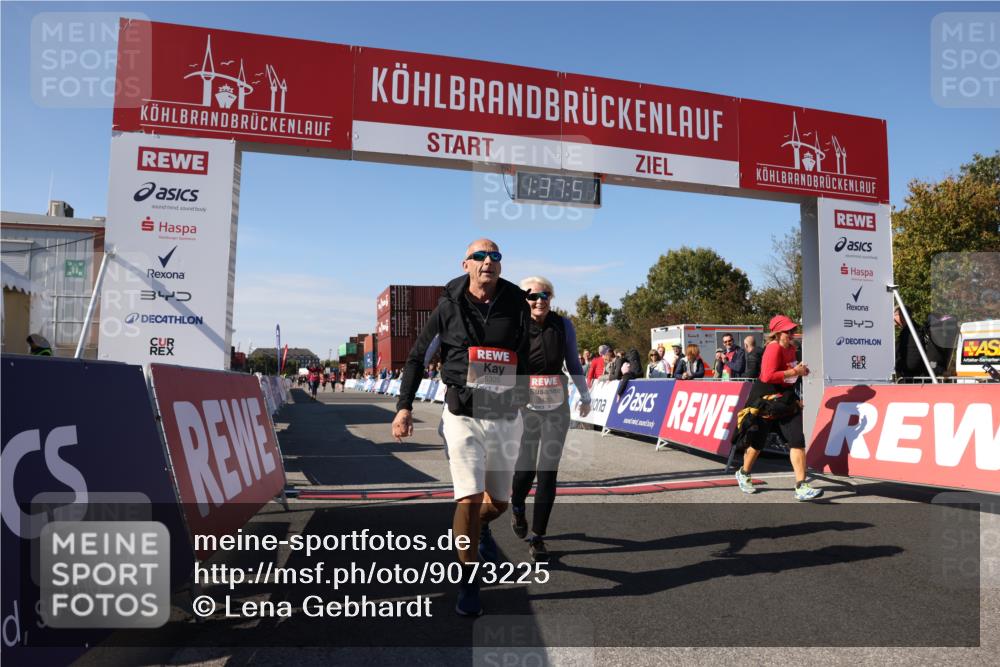 03.10.2025 - Köhlbrandbrückenlauf Lena Gebhardt http://msf.ph/oto/9073225 03.10.2025 13:37:51 Ziel 4014, 5201, 5305, 5384, 5420, 6295 meine-sportfotos.de