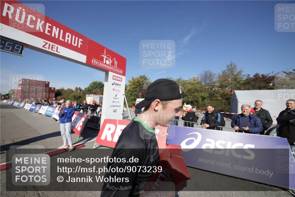 03.10.2025 - Köhlbrandbrückenlauf Jannik Wohlers http://msf.ph/oto/9073239 03.10.2025 12:41:59 Ziel 6099 meine-sportfotos.de