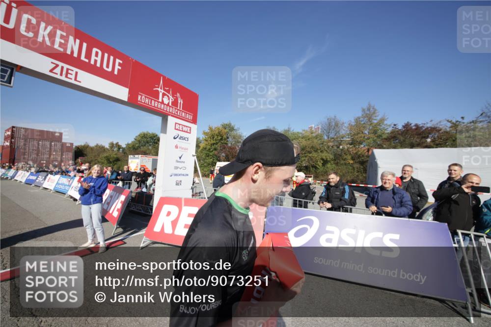 03.10.2025 - Köhlbrandbrückenlauf Jannik Wohlers http://msf.ph/oto/9073251 03.10.2025 12:41:59 Ziel 6099 meine-sportfotos.de