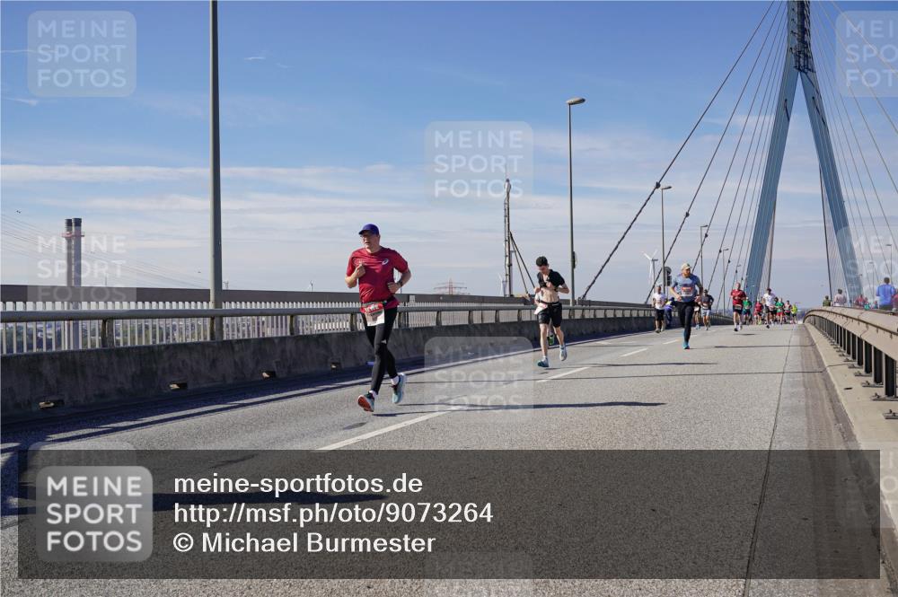 03.10.2025 - Köhlbrandbrückenlauf Michael Burmester http://msf.ph/oto/9073264 03.10.2025 12:38:39 Position 2  meine-sportfotos.de