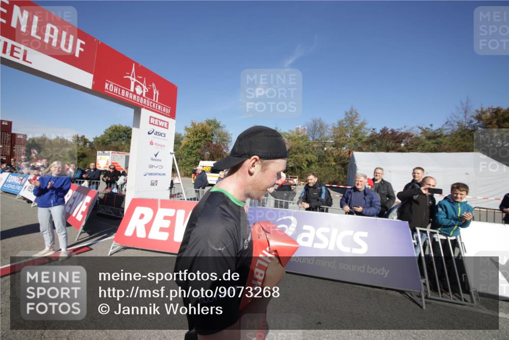 03.10.2025 - Köhlbrandbrückenlauf Jannik Wohlers http://msf.ph/oto/9073268 03.10.2025 12:42:00 Ziel 6099 meine-sportfotos.de