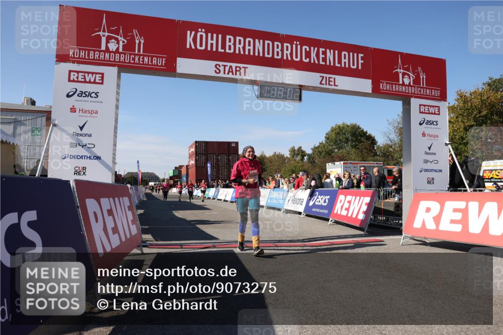03.10.2025 - Köhlbrandbrückenlauf Lena Gebhardt http://msf.ph/oto/9073275 03.10.2025 13:38:02 Ziel 5188, 5343, 5409, 6515 meine-sportfotos.de
