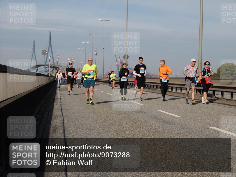 03.10.2025 - Köhlbrandbrückenlauf Fabian Wolf http://msf.ph/oto/9073288 03.10.2025 10:13:52 Position 3  meine-sportfotos.de