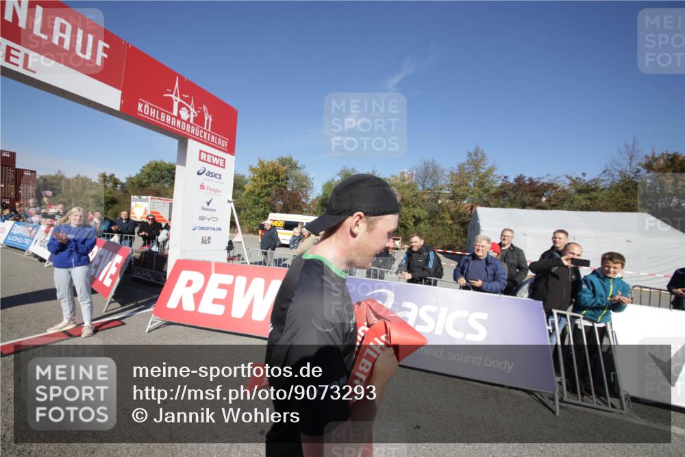 03.10.2025 - Köhlbrandbrückenlauf Jannik Wohlers http://msf.ph/oto/9073293 03.10.2025 12:42:00 Ziel 6099 meine-sportfotos.de