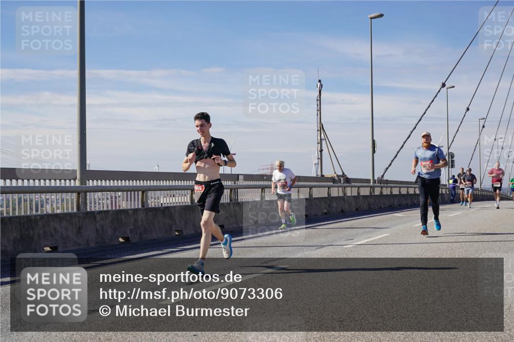 03.10.2025 - Köhlbrandbrückenlauf Michael Burmester http://msf.ph/oto/9073306 03.10.2025 12:38:40 Position 2  meine-sportfotos.de