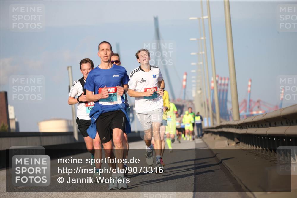 03.10.2025 - Köhlbrandbrückenlauf Jannik Wohlers http://msf.ph/oto/9073316 03.10.2025 09:39:18 Position 3 1032, 3154 meine-sportfotos.de