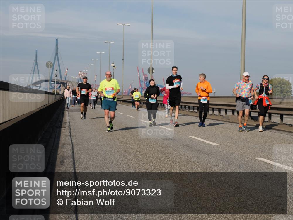 03.10.2025 - Köhlbrandbrückenlauf Fabian Wolf http://msf.ph/oto/9073323 03.10.2025 10:13:52 Position 3  meine-sportfotos.de