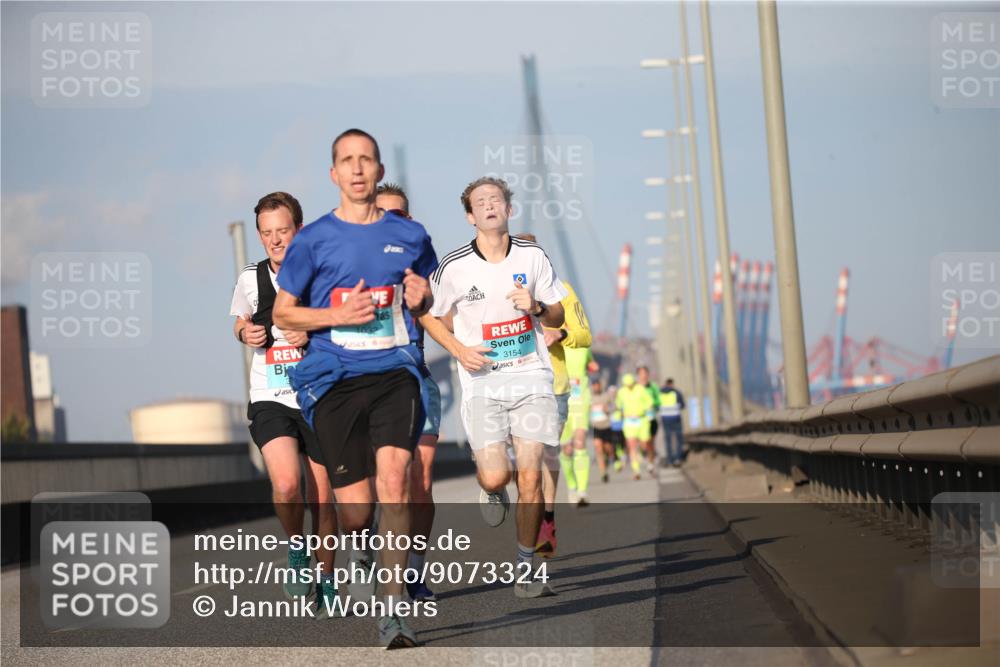 03.10.2025 - Köhlbrandbrückenlauf Jannik Wohlers http://msf.ph/oto/9073324 03.10.2025 09:39:18 Position 3 3154 meine-sportfotos.de