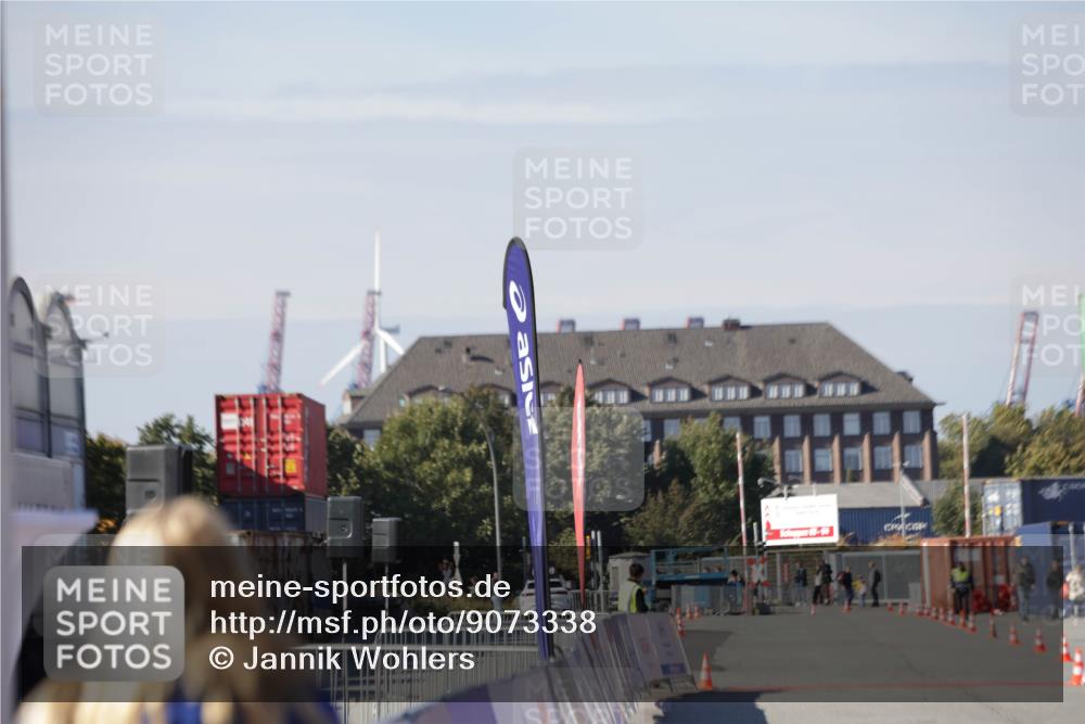03.10.2025 - Köhlbrandbrückenlauf Jannik Wohlers http://msf.ph/oto/9073338 03.10.2025 12:43:50 Ziel  meine-sportfotos.de