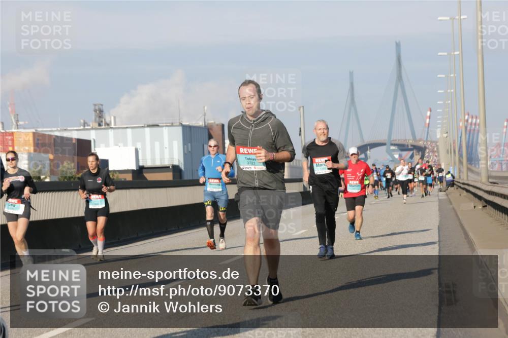 03.10.2025 - Köhlbrandbrückenlauf Jannik Wohlers http://msf.ph/oto/9073370 03.10.2025 09:50:30 Position 3 3721 meine-sportfotos.de