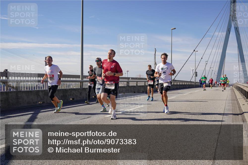 03.10.2025 - Köhlbrandbrückenlauf Michael Burmester http://msf.ph/oto/9073383 03.10.2025 12:38:48 Position 2 6373 meine-sportfotos.de