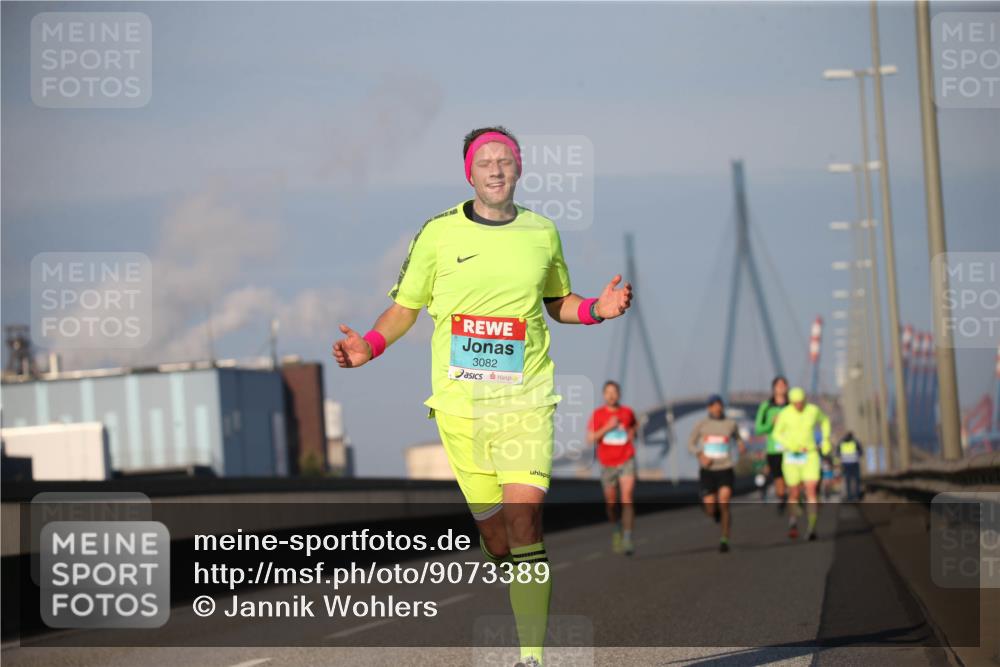 03.10.2025 - Köhlbrandbrückenlauf Jannik Wohlers http://msf.ph/oto/9073389 03.10.2025 09:39:27 Position 3 3082 meine-sportfotos.de