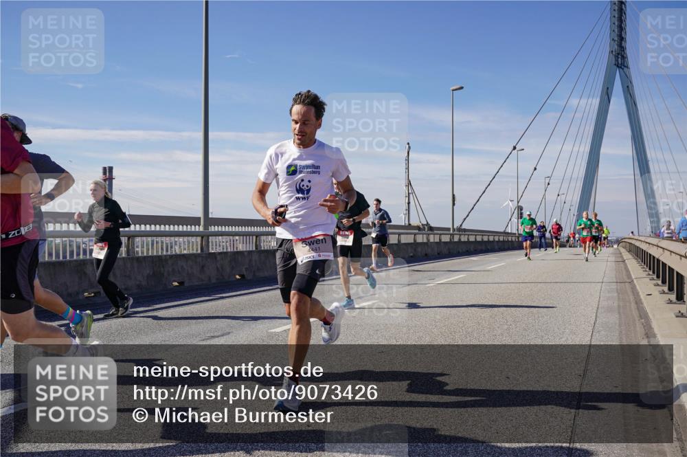 03.10.2025 - Köhlbrandbrückenlauf Michael Burmester http://msf.ph/oto/9073426 03.10.2025 12:38:49 Position 2 163, 4441 meine-sportfotos.de