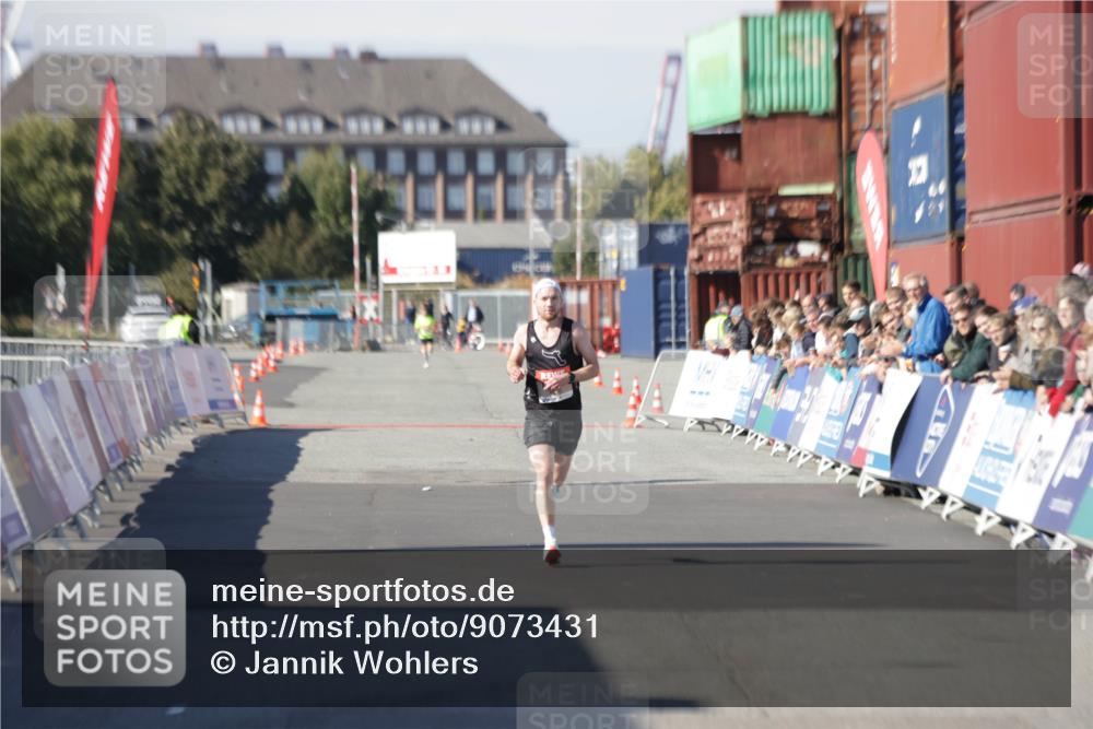 03.10.2025 - Köhlbrandbrückenlauf Jannik Wohlers http://msf.ph/oto/9073431 03.10.2025 12:44:51 Ziel 6610 meine-sportfotos.de