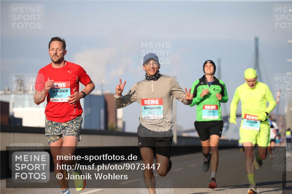 03.10.2025 - Köhlbrandbrückenlauf Jannik Wohlers http://msf.ph/oto/9073447 03.10.2025 09:39:34 Position 3 2402, 1007, 270, 3460 meine-sportfotos.de