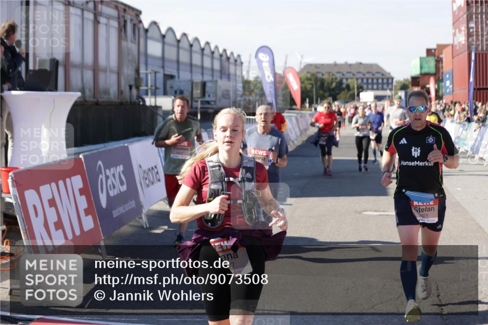 03.10.2025 - Köhlbrandbrückenlauf Jannik Wohlers http://msf.ph/oto/9073508 03.10.2025 13:15:55 Ziel 4374, 4495, 4548, 4677, 4805, 4833, 4885, 5022, 5023, 5217, 5800, 5801, 5867, 5868, 5879, 6270, 6271, 6301, 6445, 6507, 6536 meine-sportfotos.de