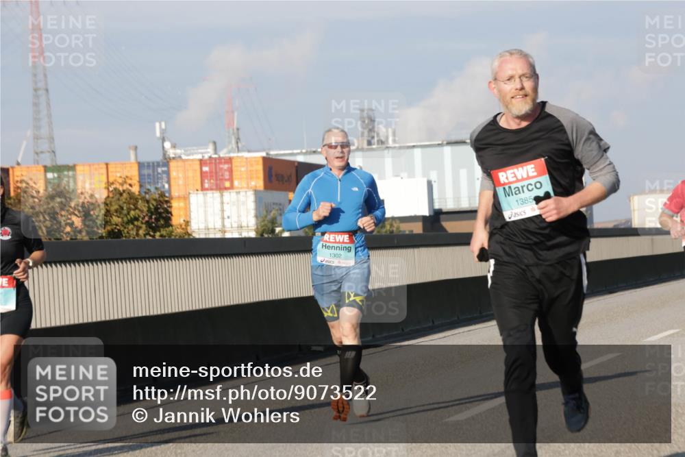 03.10.2025 - Köhlbrandbrückenlauf Jannik Wohlers http://msf.ph/oto/9073522 03.10.2025 09:50:34 Position 3 1302, 1385 meine-sportfotos.de