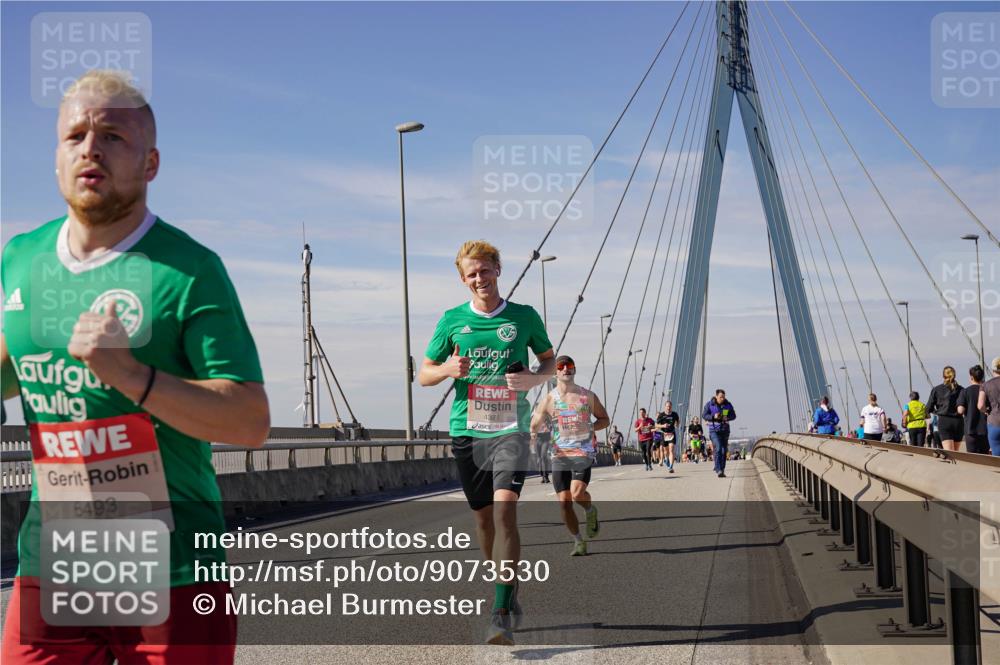 03.10.2025 - Köhlbrandbrückenlauf Michael Burmester http://msf.ph/oto/9073530 03.10.2025 12:38:56 Position 2 6493, 4371 meine-sportfotos.de