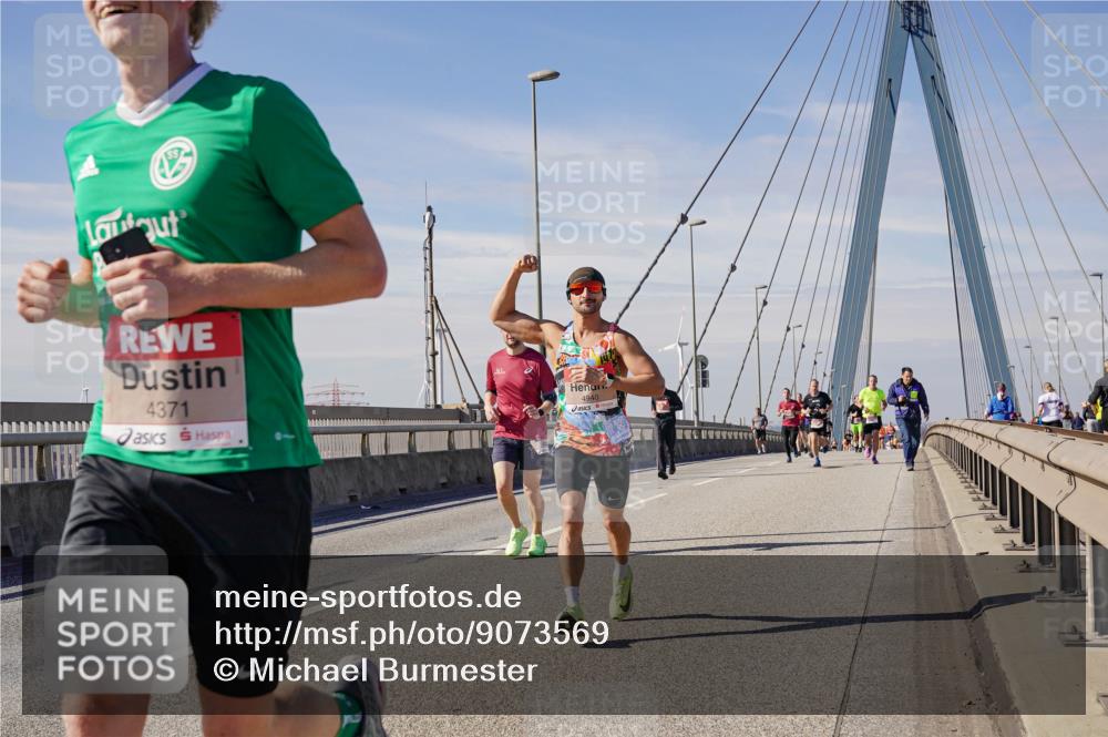 03.10.2025 - Köhlbrandbrückenlauf Michael Burmester http://msf.ph/oto/9073569 03.10.2025 12:38:57 Position 2 4371, 4940 meine-sportfotos.de