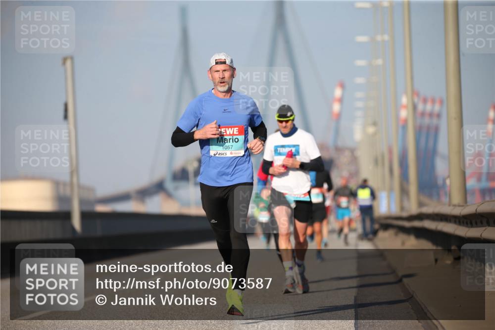03.10.2025 - Köhlbrandbrückenlauf Jannik Wohlers http://msf.ph/oto/9073587 03.10.2025 09:39:40 Position 3 1057 meine-sportfotos.de