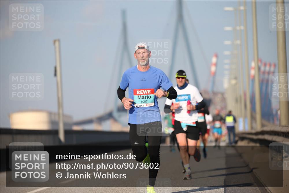 03.10.2025 - Köhlbrandbrückenlauf Jannik Wohlers http://msf.ph/oto/9073602 03.10.2025 09:39:40 Position 3 1057 meine-sportfotos.de